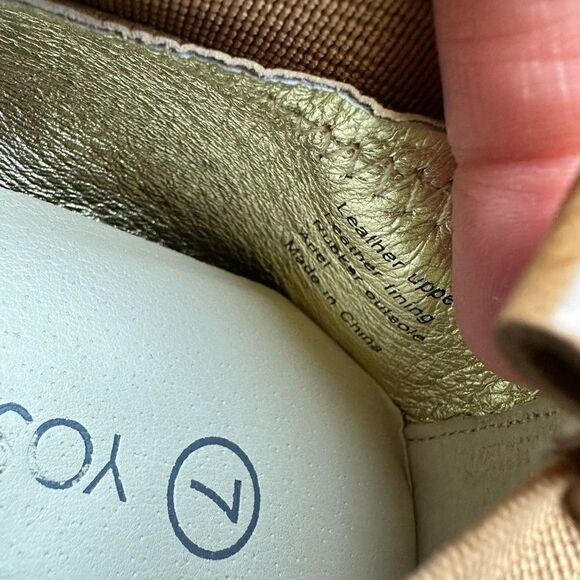 Yosi Samra Ariel Tan Leather Ostrich Print Closed Almond Toe Flat - Picture 3 of 8